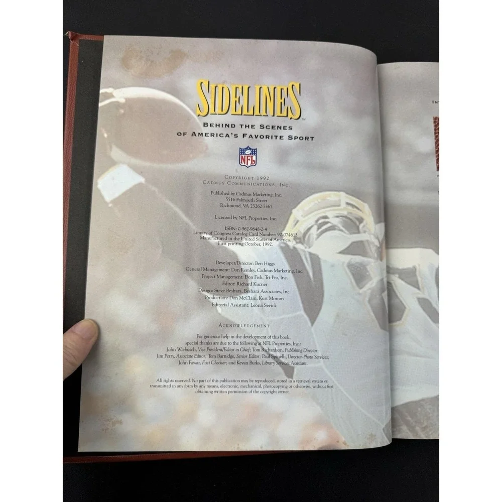 Sidelines‎ - Behind the Scenes of America's Favorite Sport Hardcov